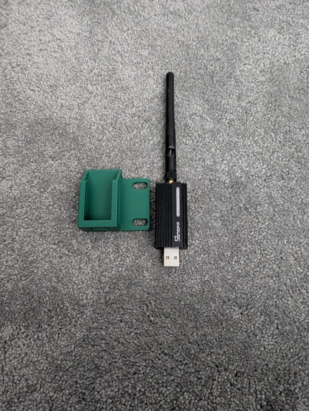 rack mount 1u zigbee 3.0 dongle holder
