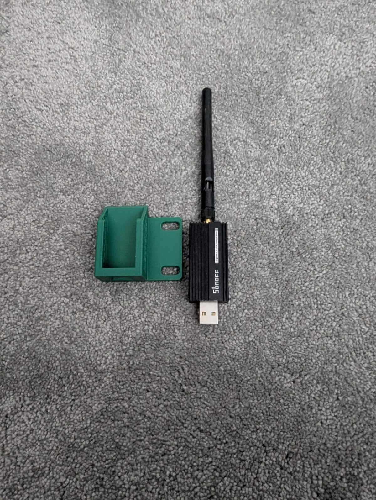 rack mount 1u zigbee 3.0 dongle holder